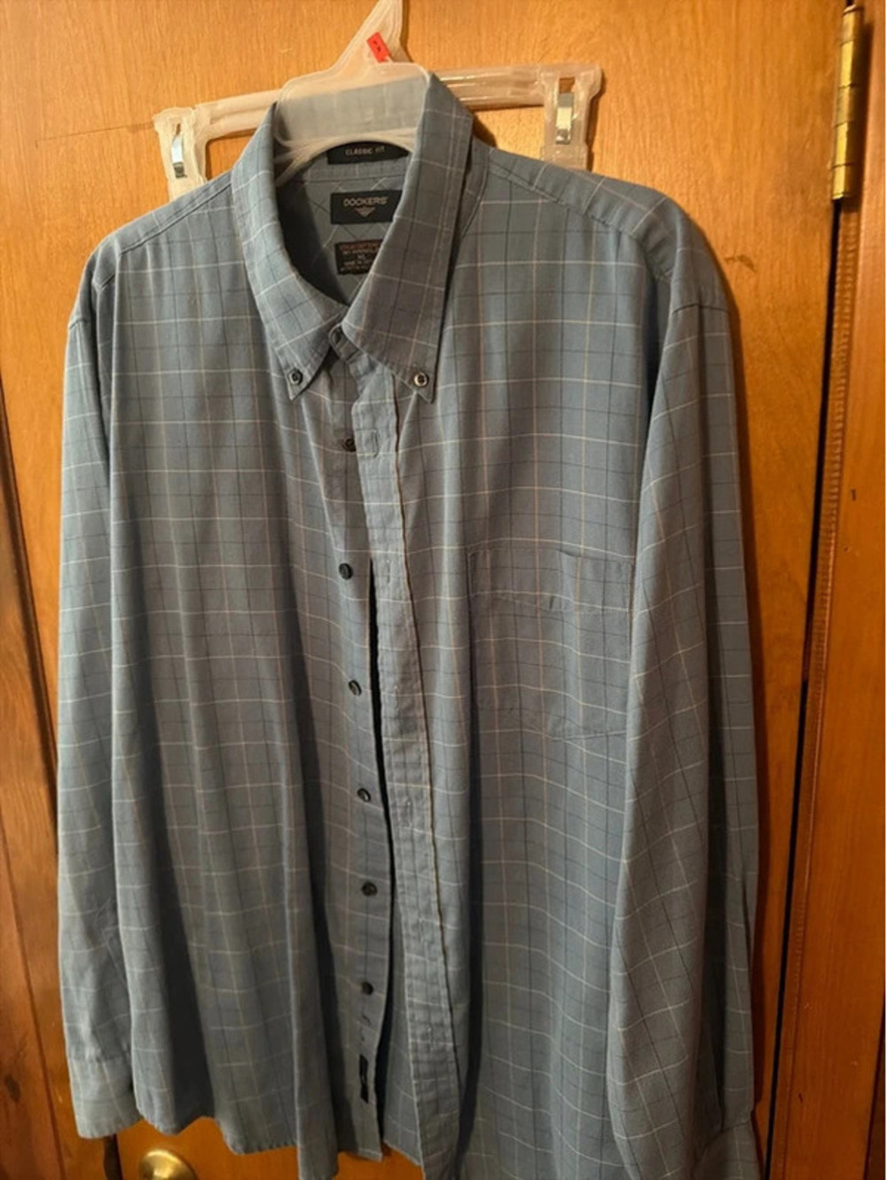 Dockers Men XL Classic Fit Blue Plaid Button Down Shirt No Wrinkles Long Sleeve